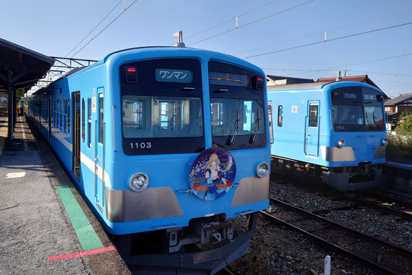 近江鉄道 高宮駅 300形 100形
