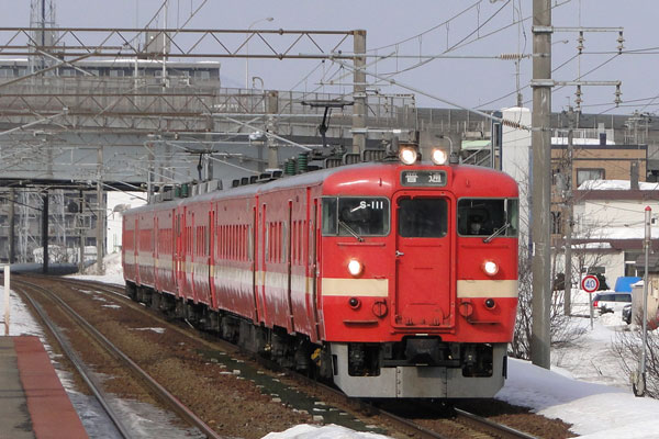 JR北海道 平和駅 711系 2012年