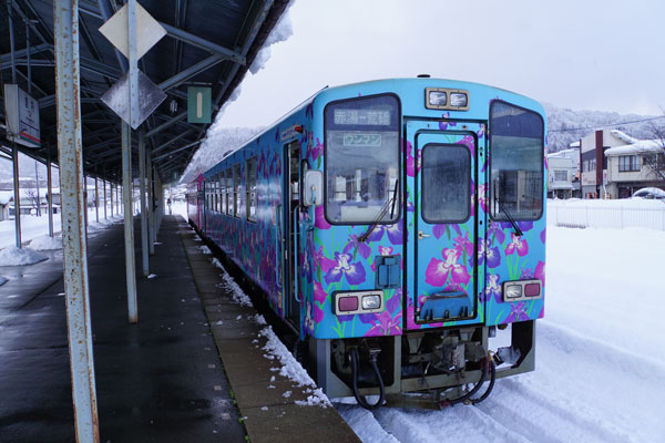 山形鉄道　YR-886
