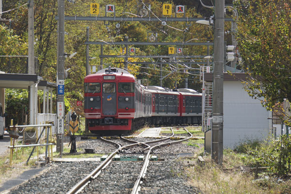 しなの鉄道 115系 戸倉駅